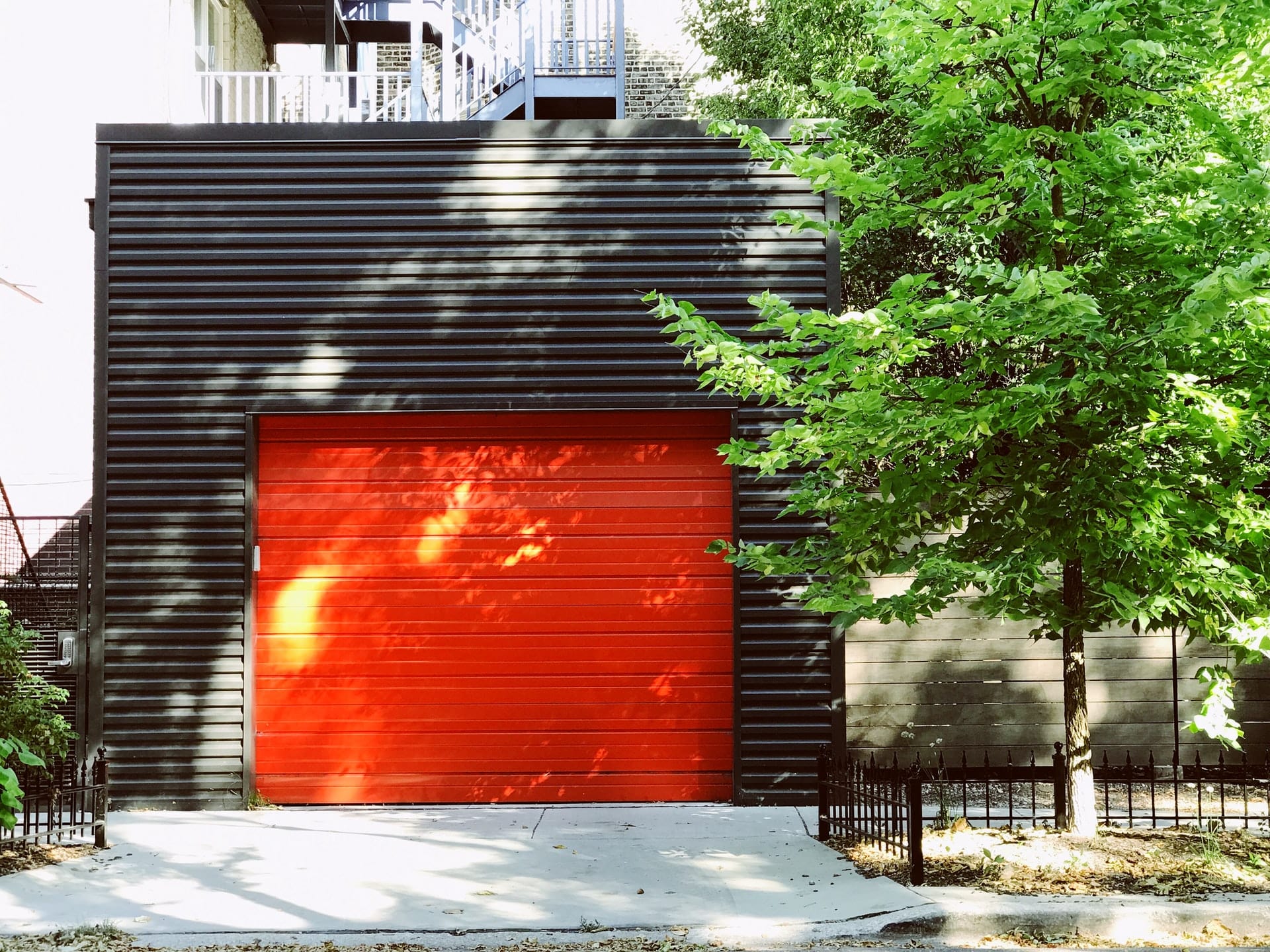 do-garages-add-value-to-a-home-costs-attached-vs-detached