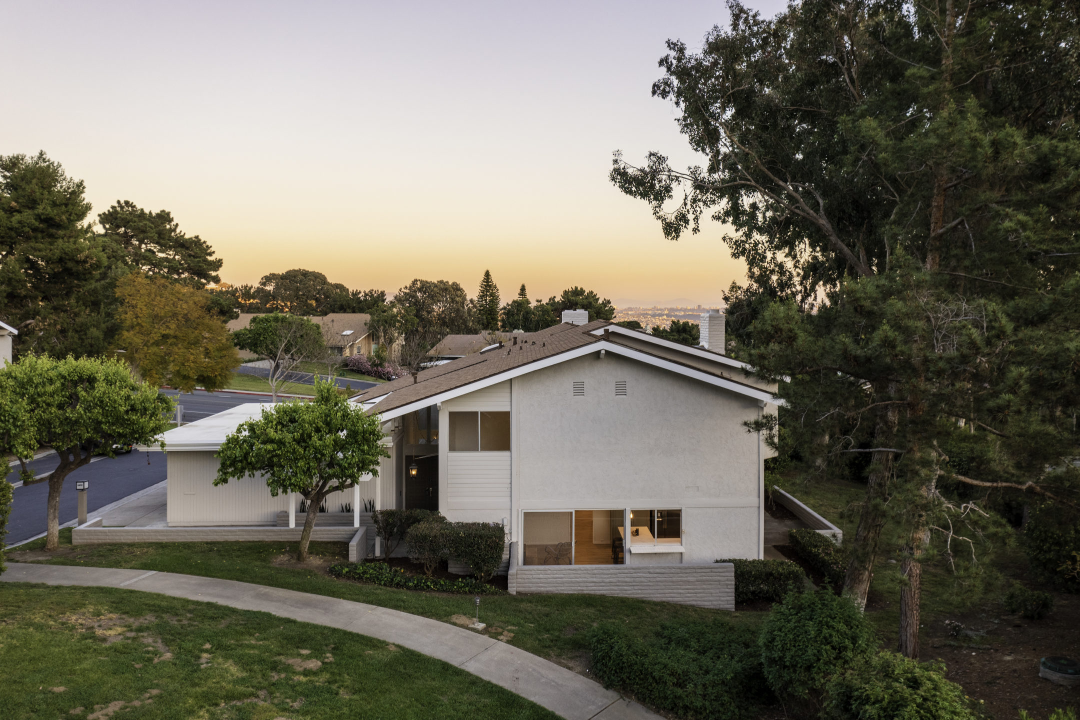 Selling Your Home in California? Here's How to List for More